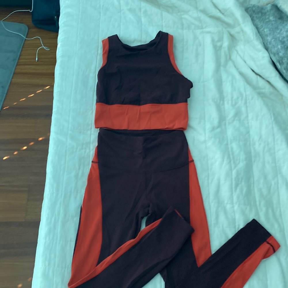Lululemon leggings and top